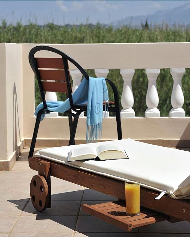 Hotel Caretta Beach Gerani  Ngoại thất bức ảnh
