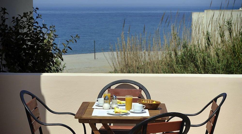 Hotel Caretta Beach Gerani  Ngoại thất bức ảnh